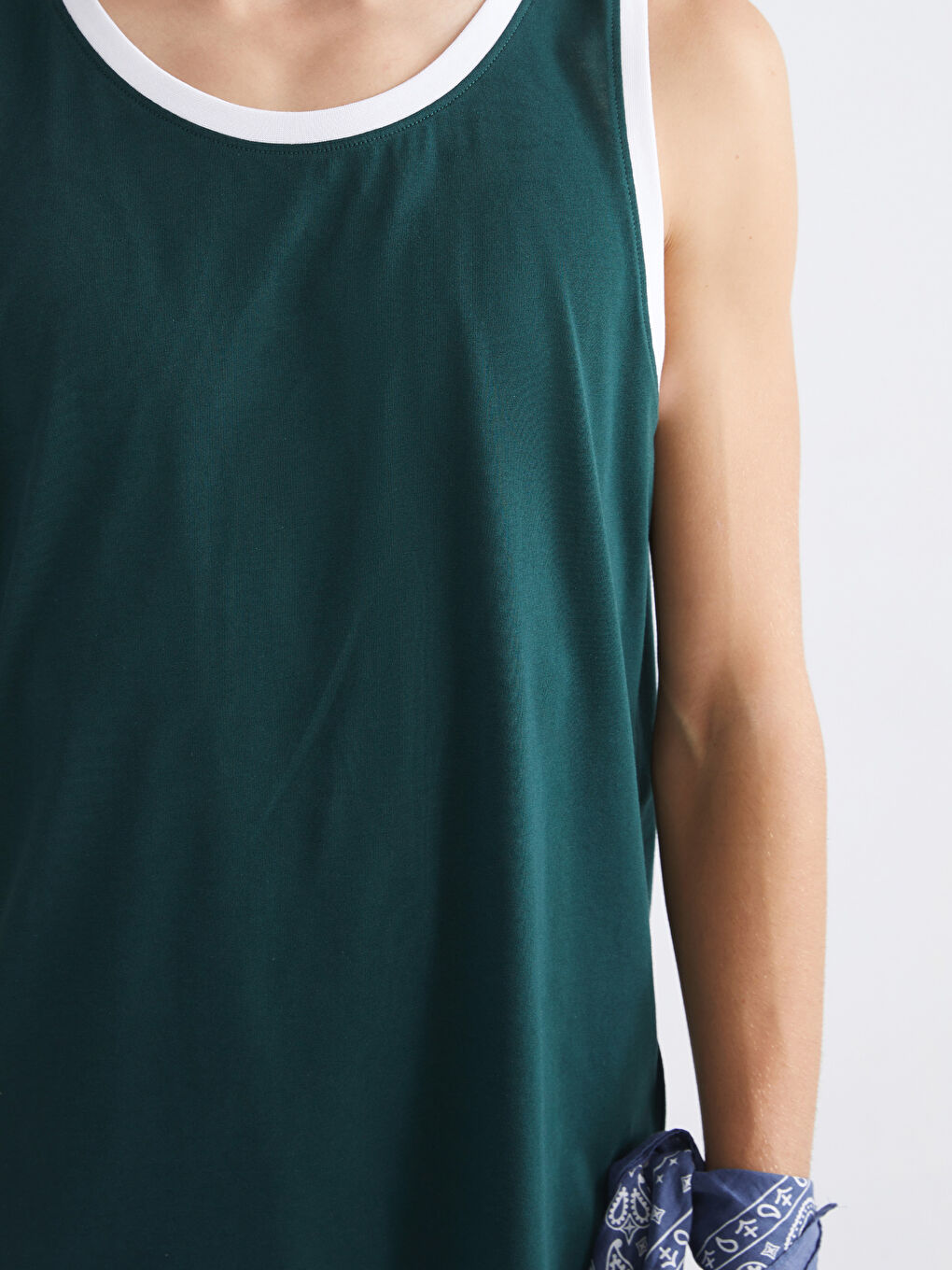 Yeşil Bisiklet Yaka Erkek Kolsuz Tişört-2