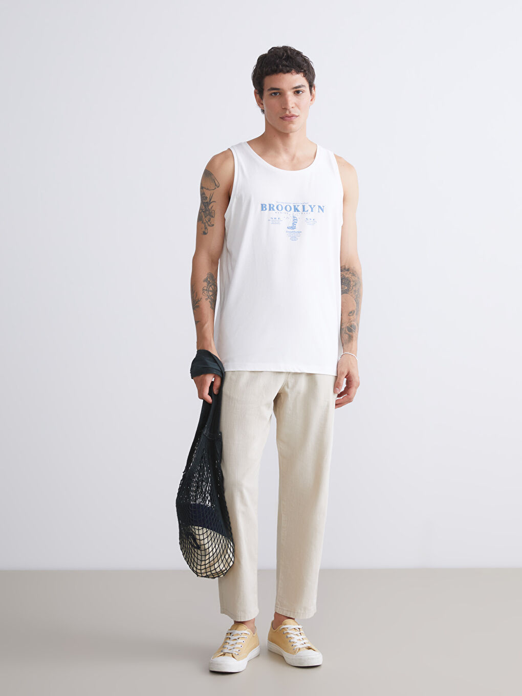 Ekru Bisiklet Yaka Baskılı Erkek Kolsuz Tişört-1