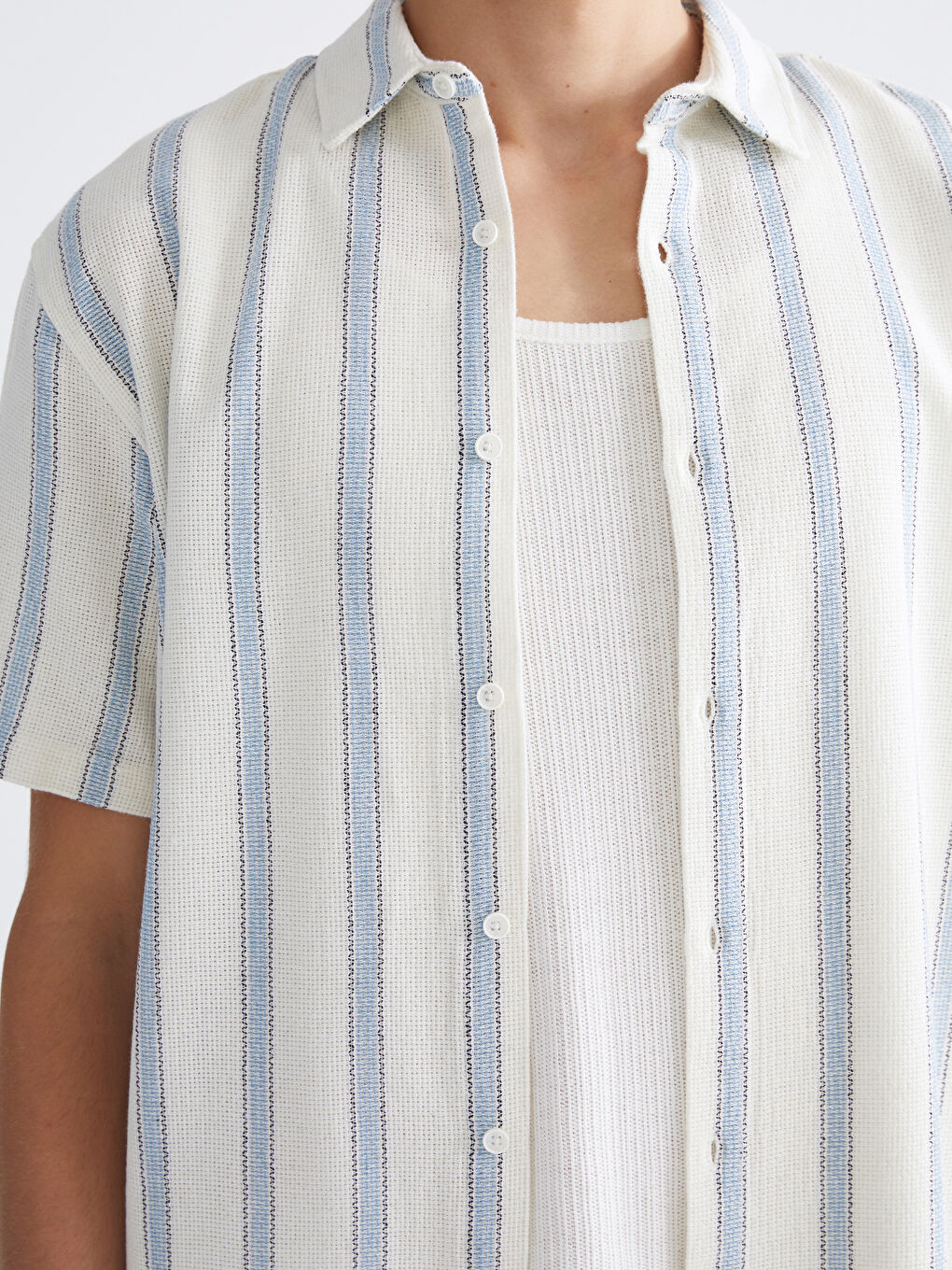 Mavi Rahat Kalıp Kısa Kollu Çizgili Erkek Gömlek-2