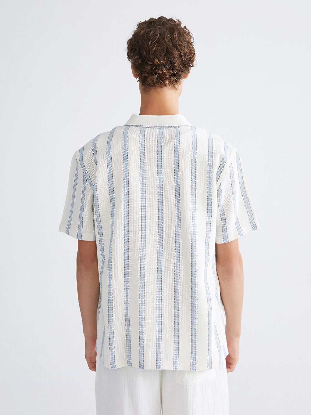 Mavi Rahat Kalıp Kısa Kollu Çizgili Erkek Gömlek-3