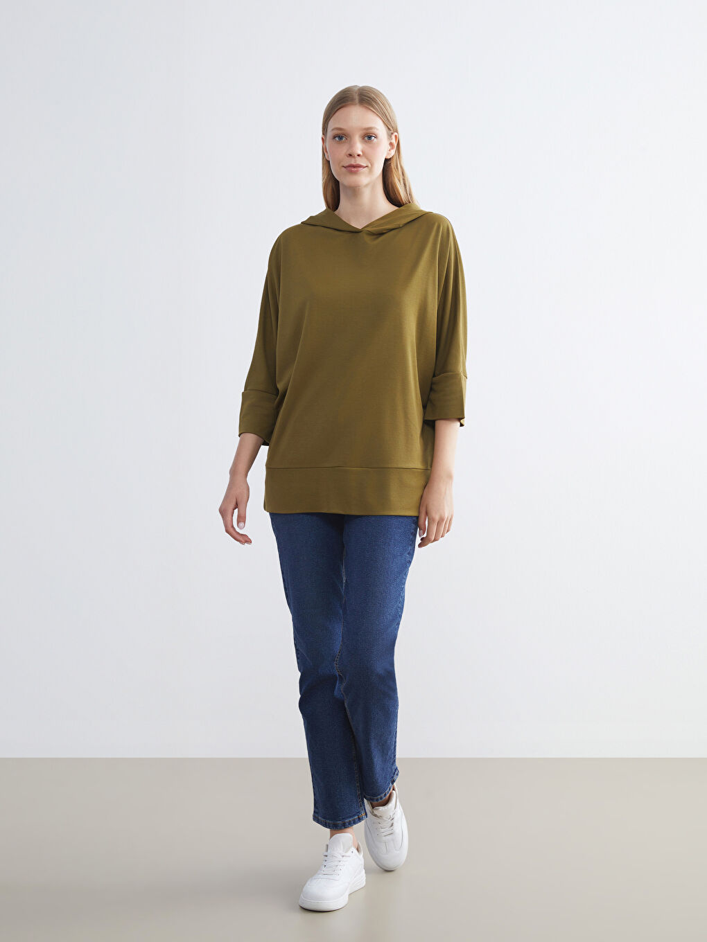 Haki Kapüşonlu Kadın Sweatshirt-1