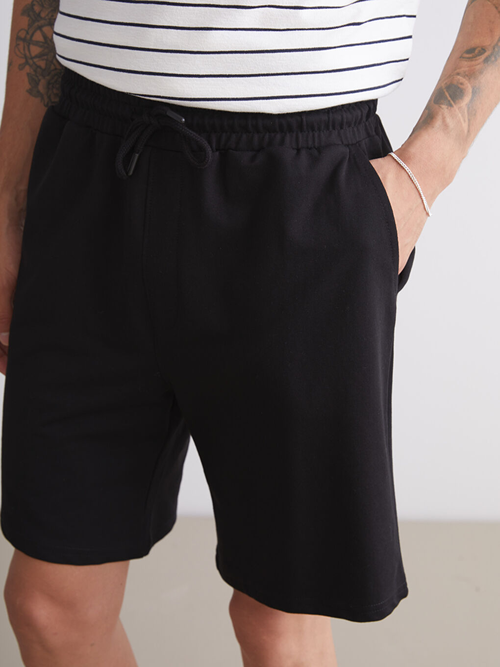 Siyah Standart Kalıp Erkek Şort-2