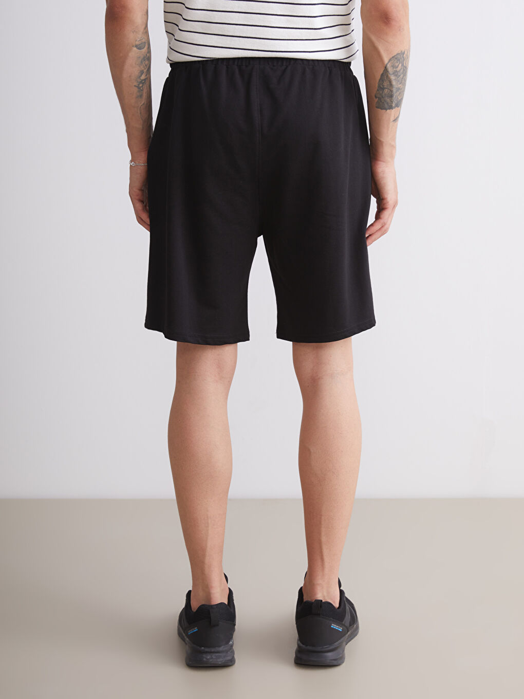 Siyah Standart Kalıp Erkek Şort-3