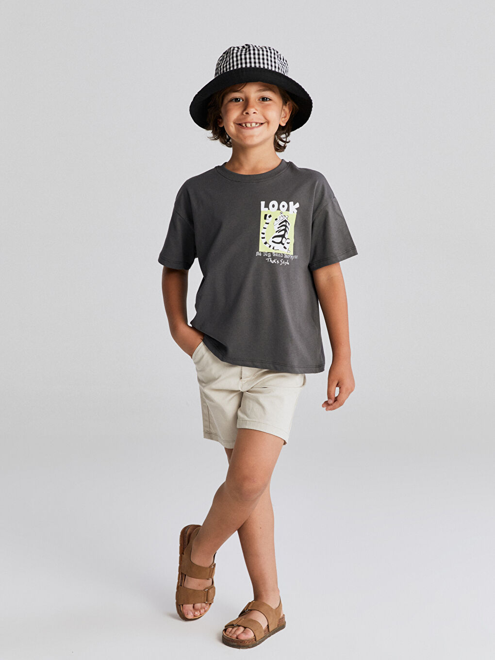 Antrasit Bisiklet Yaka Baskılı Erkek Çocuk Tişört-1