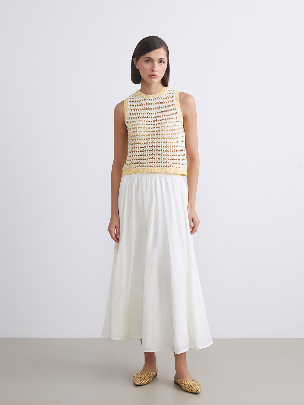 Sarı Bisiklet Yaka Ajurlu Kadın Triko Süveter-1