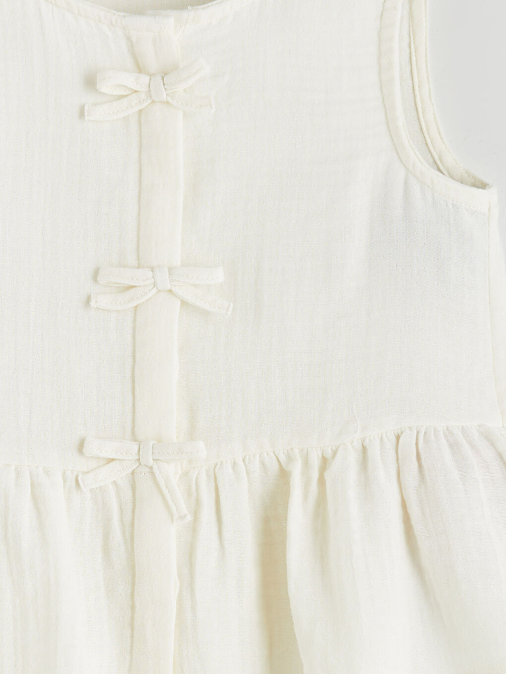 Ekru Bisiklet Yaka Fiyonk Detaylı Kız Çocuk Bluz-2