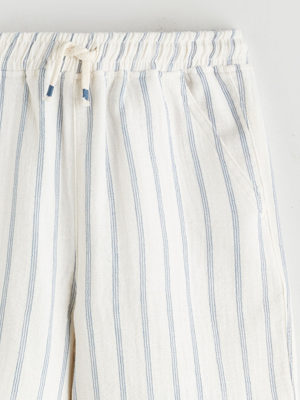 LCW Kids Elasticated Waist Muslin Boys' Shorts -S5S051Z4-LEN