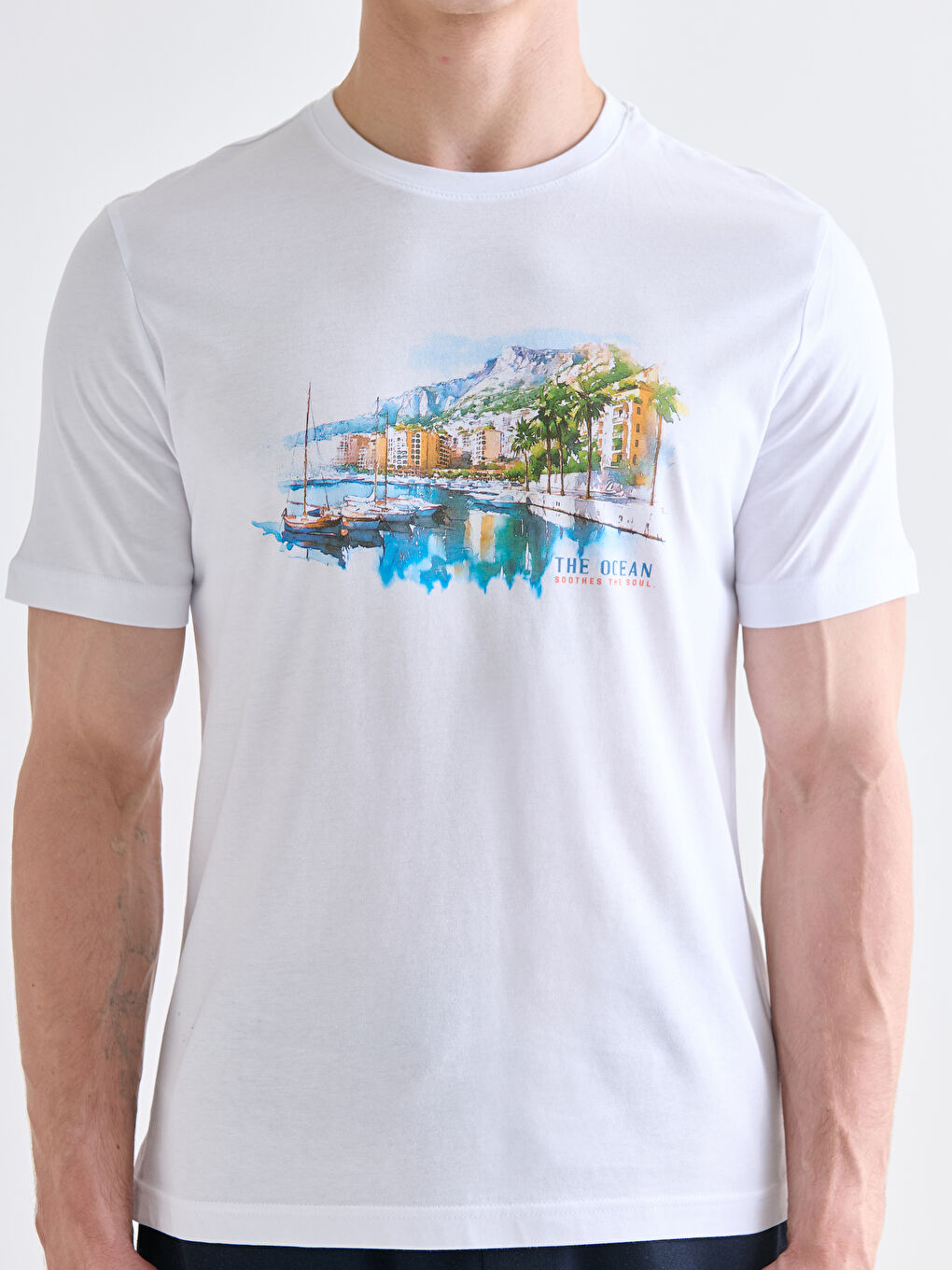 Beyaz Bisiklet Yaka Baskılı Penye Erkek Tişört-2