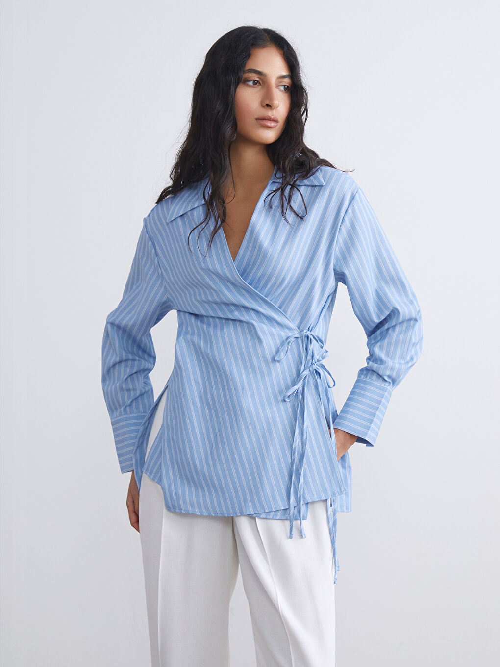 Mavi Kruvaze Yaka Çizgili Kadın Tunik