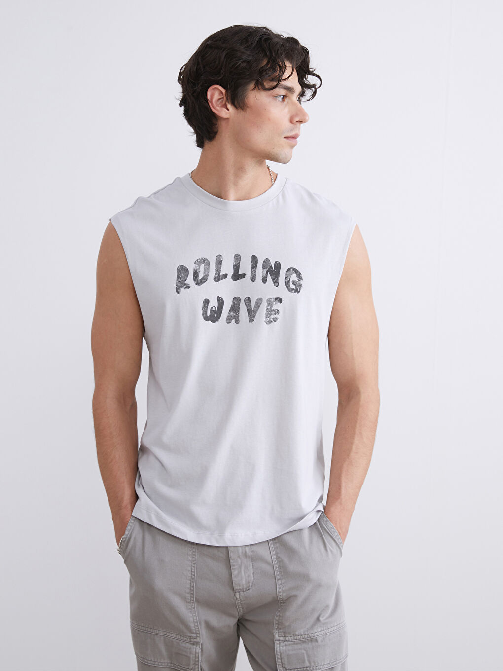 Gri Bisiklet Yaka Baskılı Erkek Kolsuz Tişört