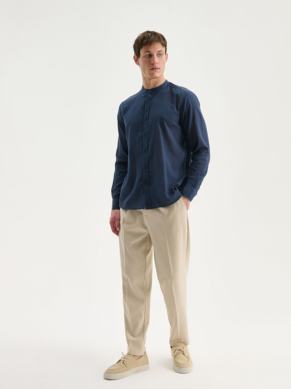 Lacivert Regular Fit Hakim Yaka Uzun Kollu Erkek Gömlek-1