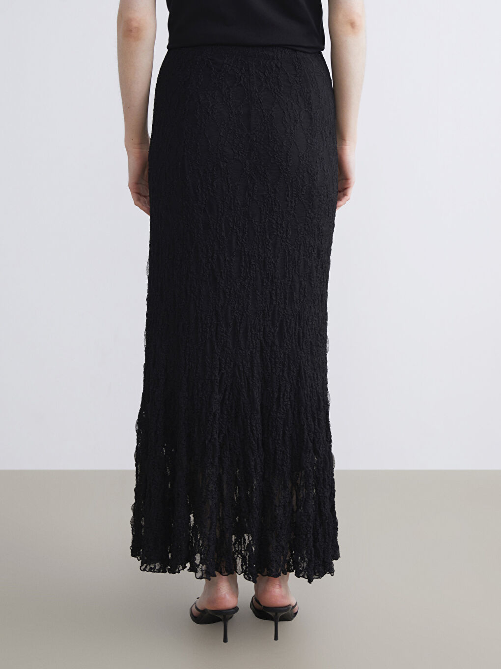 Siyah Beli Lastikli Dantelli Etek-3