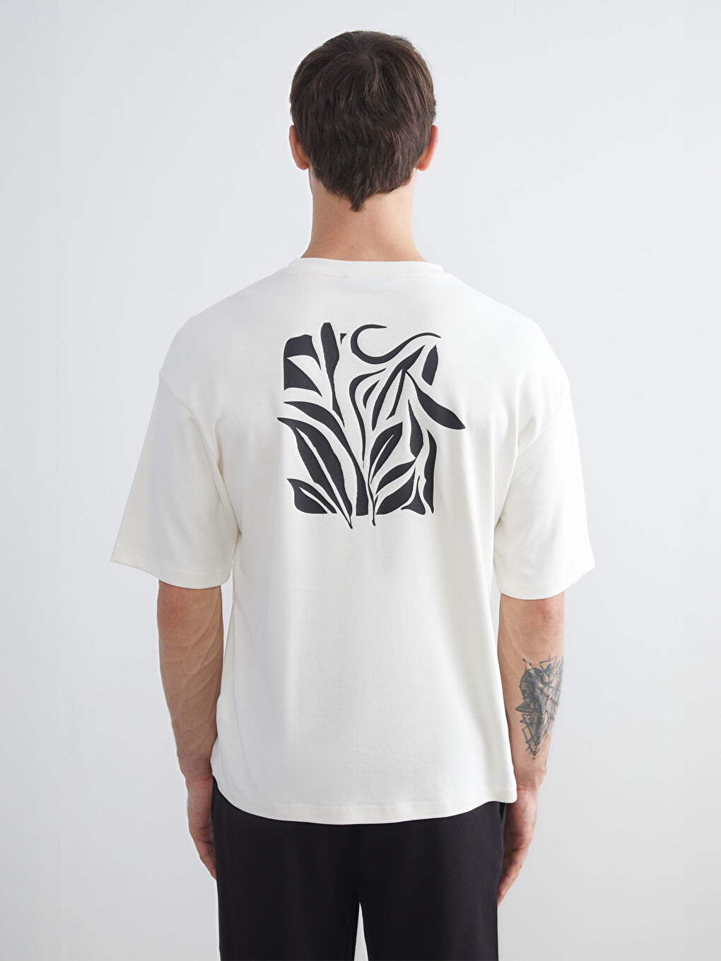 Ekru Bisiklet Yaka Baskılı Penye Erkek Tişört-4