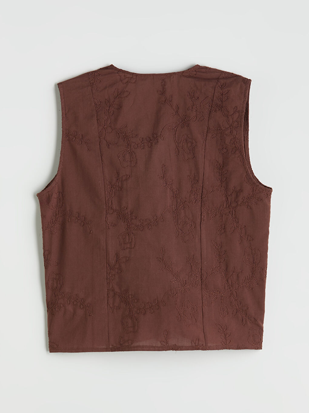 Kahverengi V Yaka Nakışlı Fiyonklu Bluz-5