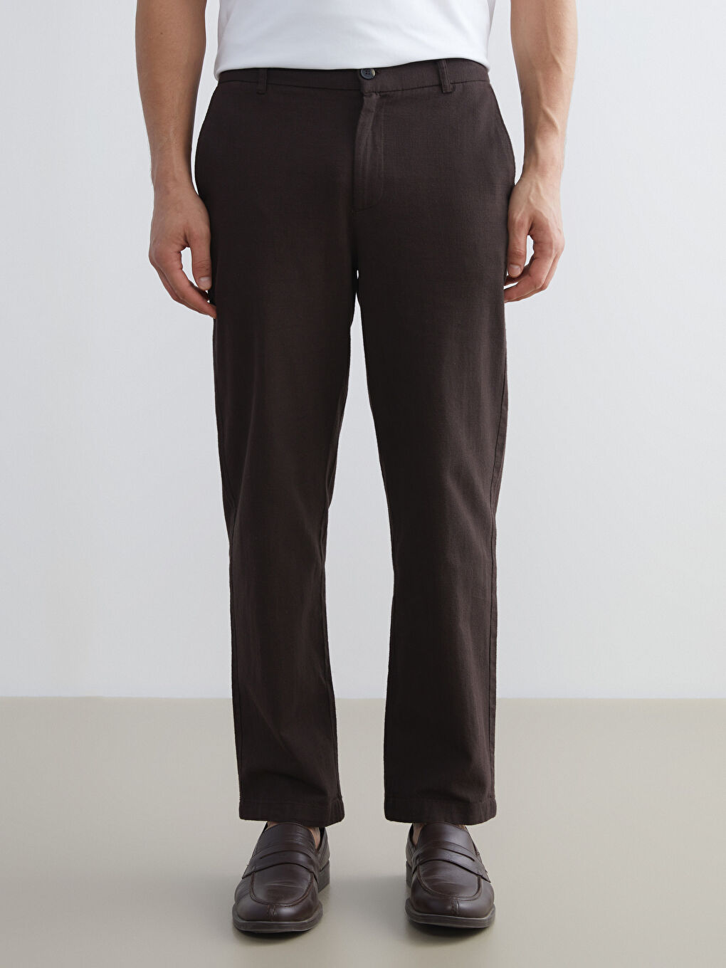Kahverengi Standart Kalıp Keten Görünümlü Erkek Pantolon-1