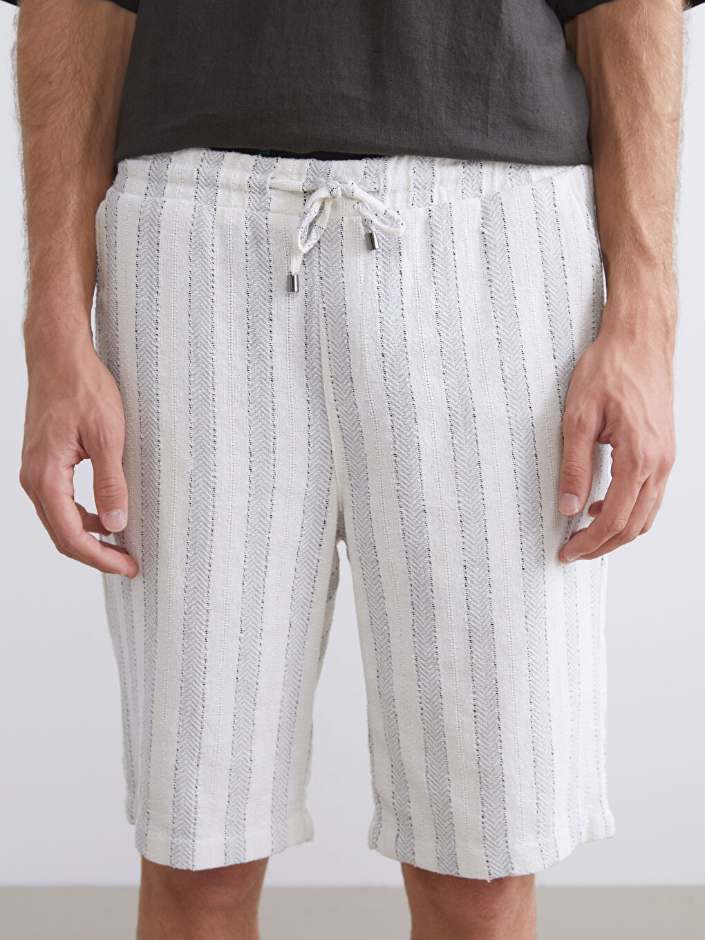 Ekru Standart Kalıp Armürlü Erkek Şort-2