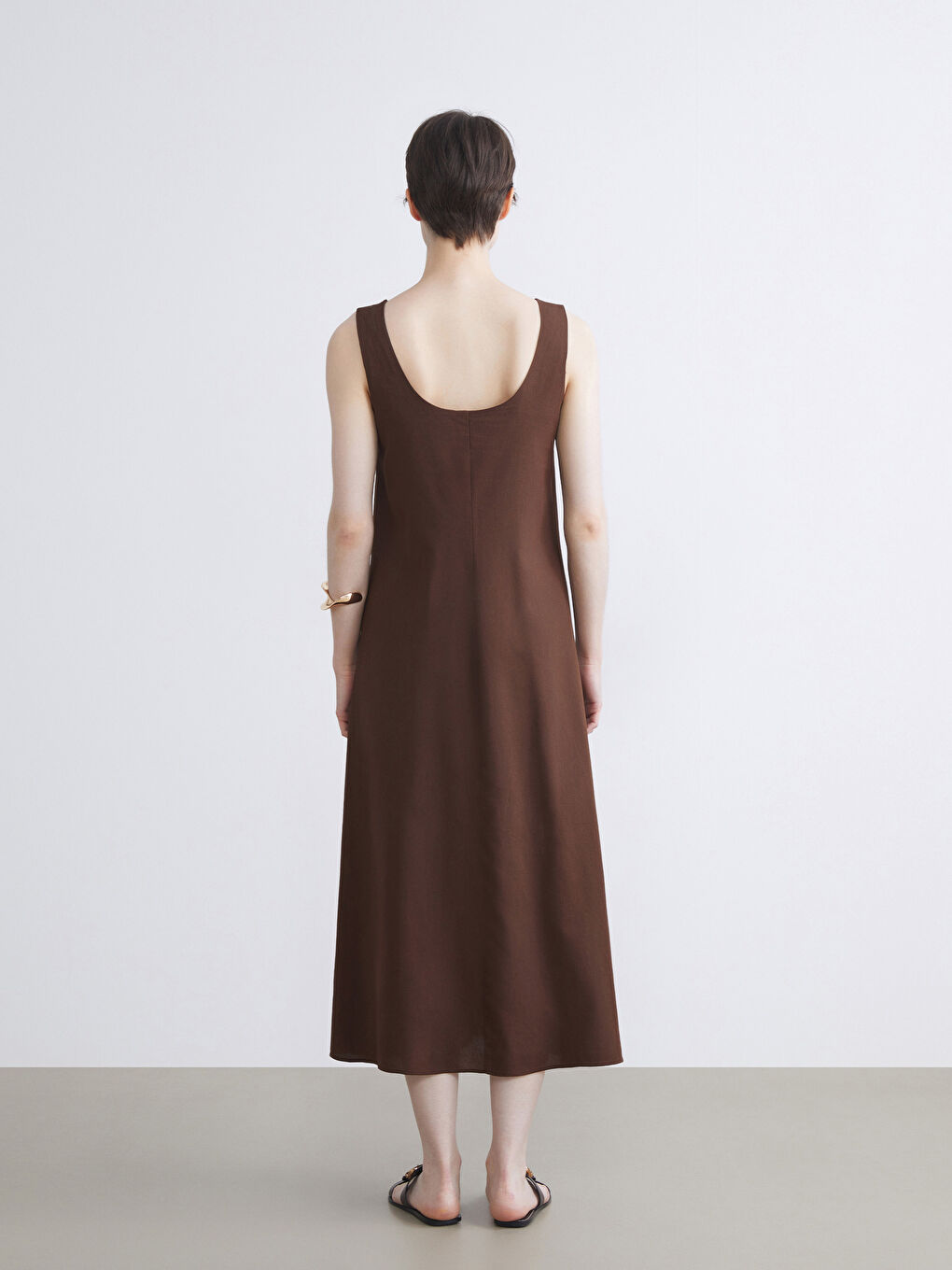 Kahverengi U Yaka A Kesim Keten Karışımlı Elbise-3