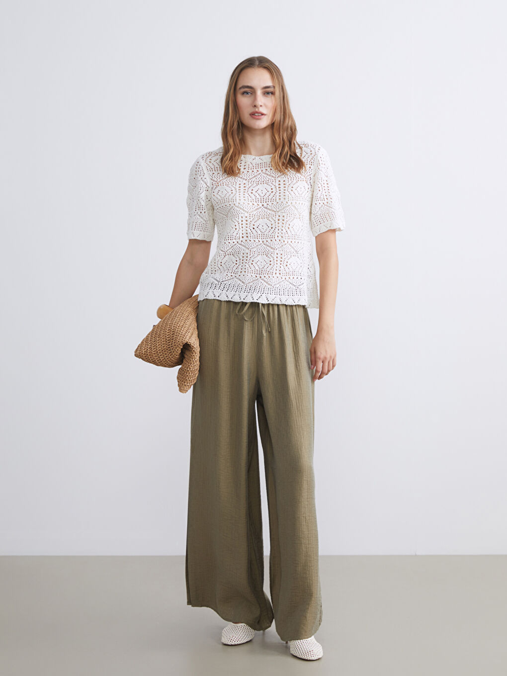 Ekru Bisiklet Yaka Ajurlu Kadın Triko Kazak-1