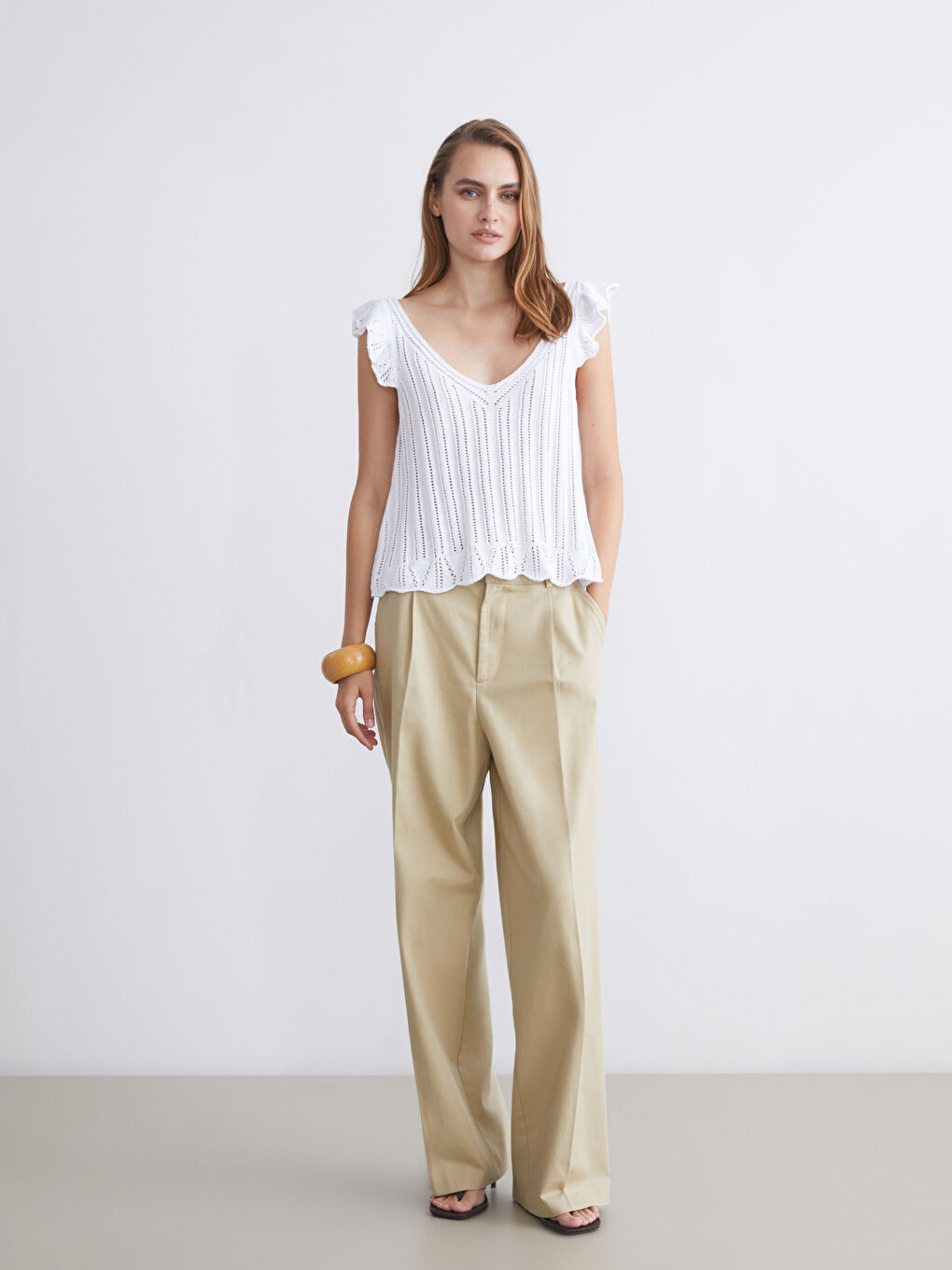 Ekru V Yaka Ajurlu Triko Bluz-2