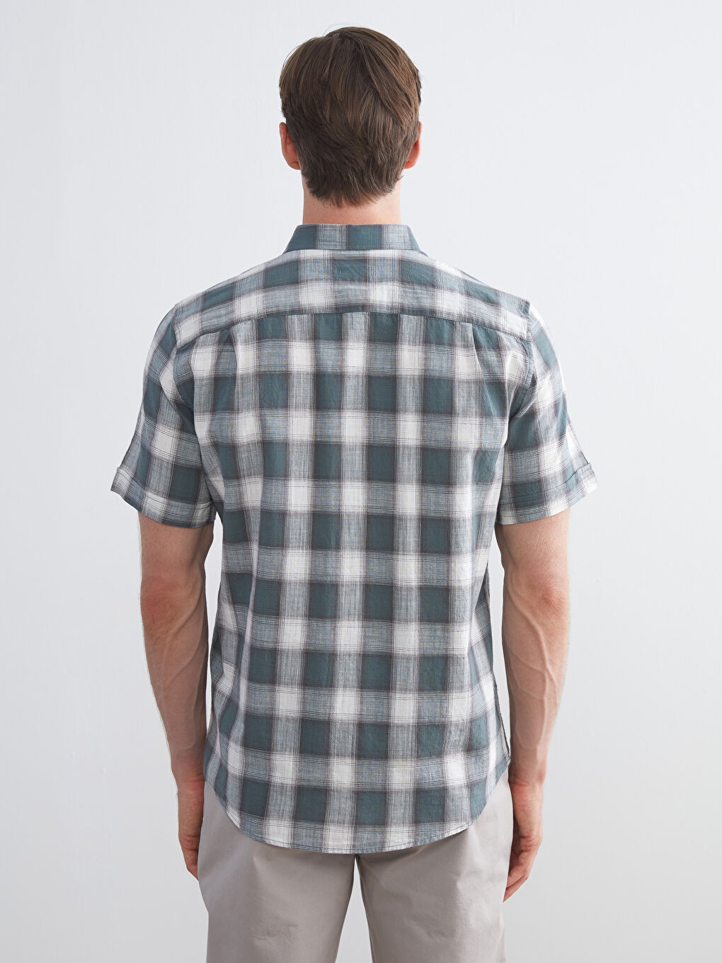 Regular Fit Short Sleeve Plaid Poplin Men's Shirt-3