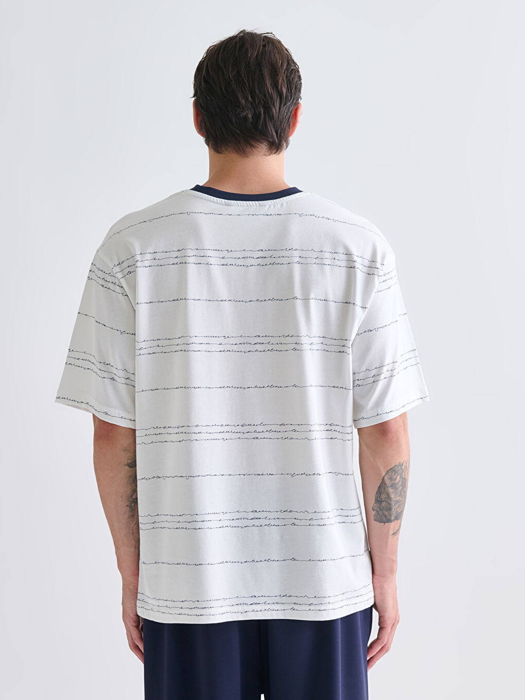 Ekru Bisiklet Yaka Çizgili Penye Erkek Tişört-3