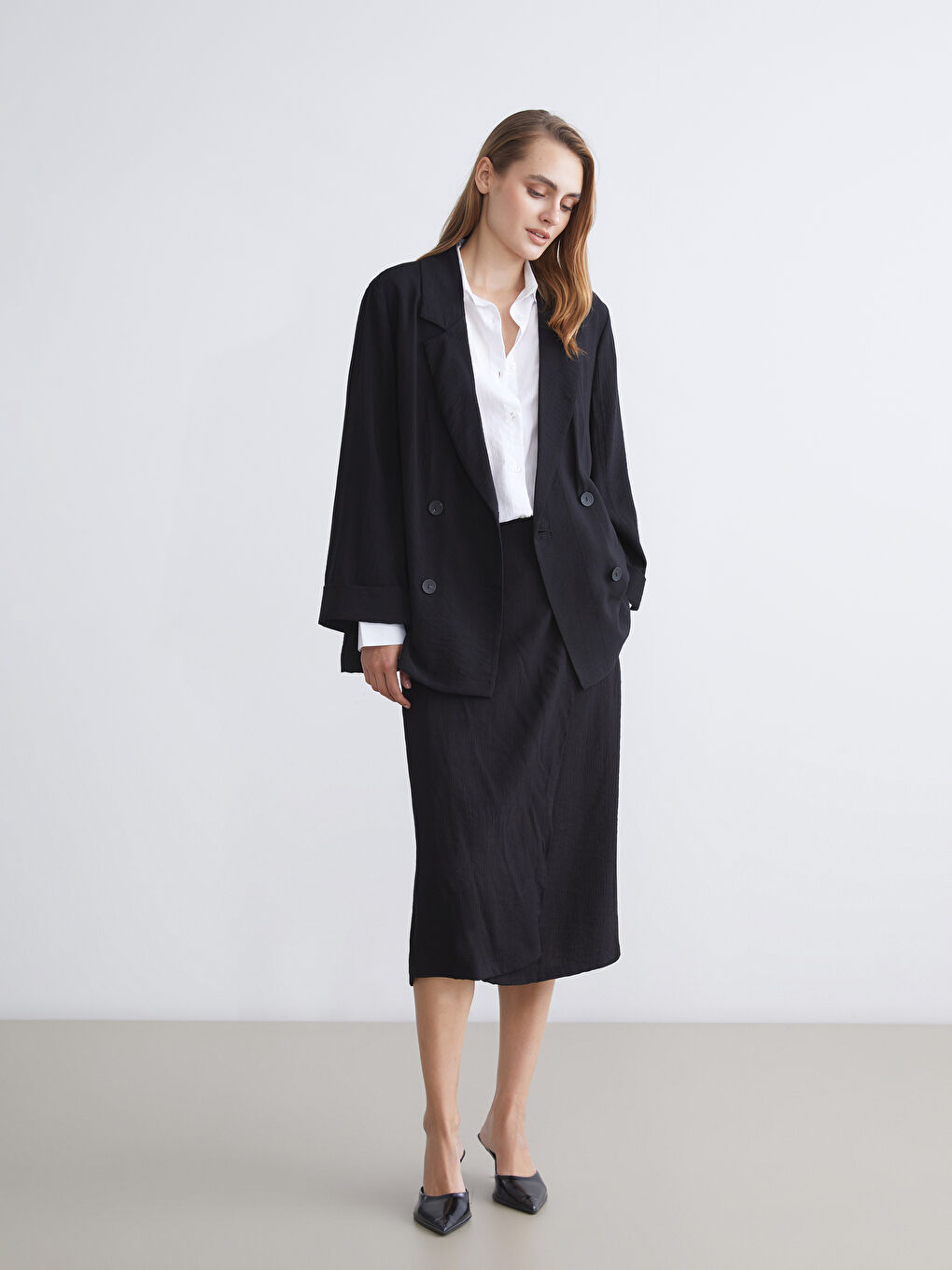 Siyah Dokulu Kadın Ceket-1