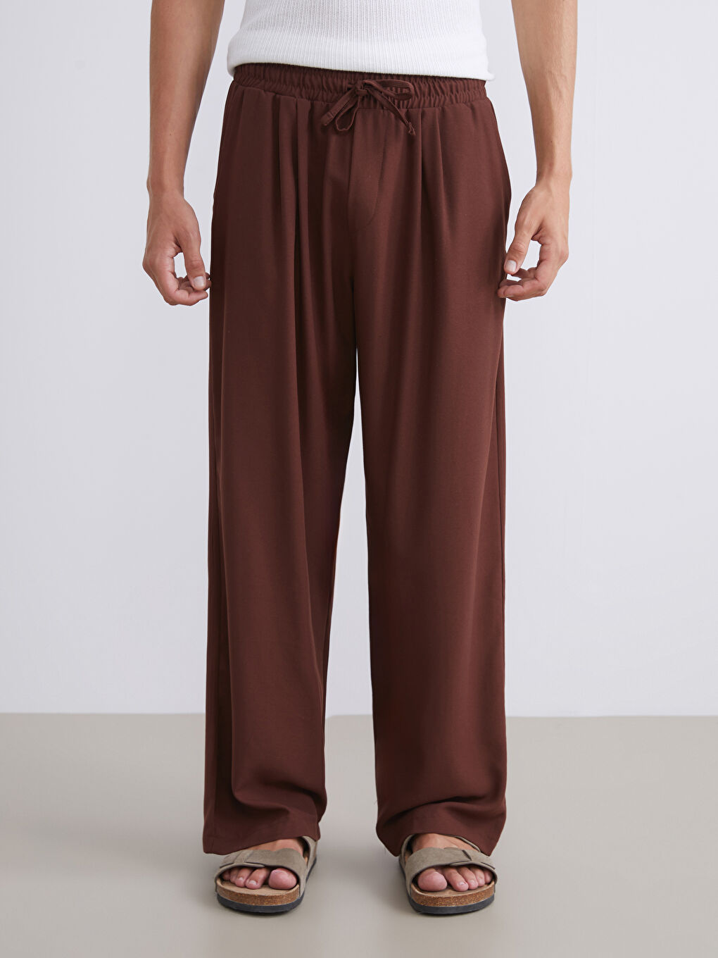 Kahverengi Rahat Kalıp Erkek Pantolon-1
