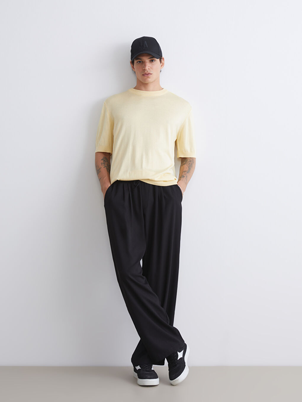 Siyah Rahat Kalıp Erkek Pantolon