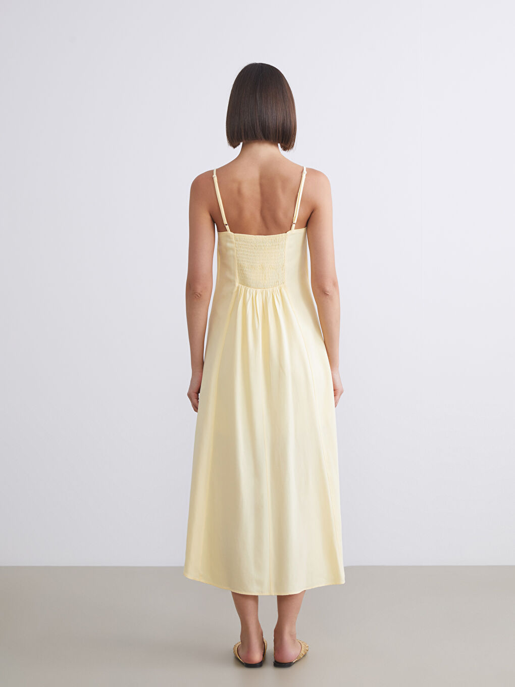 Sarı Kare Yaka Keten Karışımlı Elbise-3