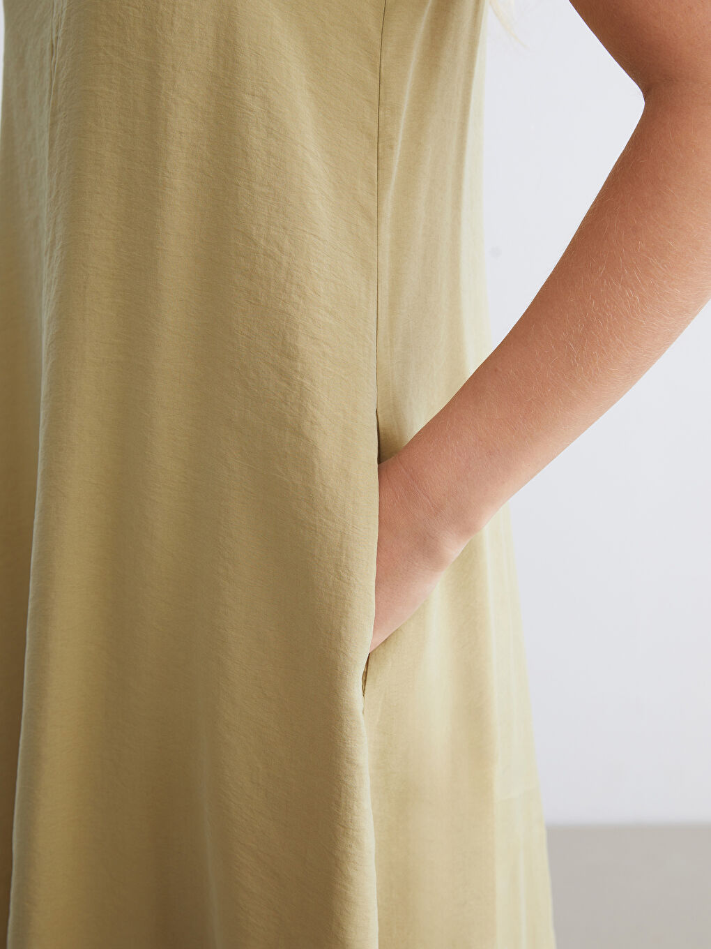 Haki Bisiklet Yaka Modal Karışımlı Elbise-2