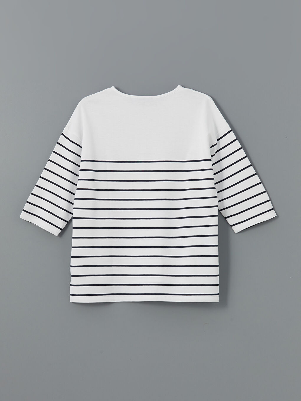 Әйелдерге арналған жолақты трикотаж футболка-5