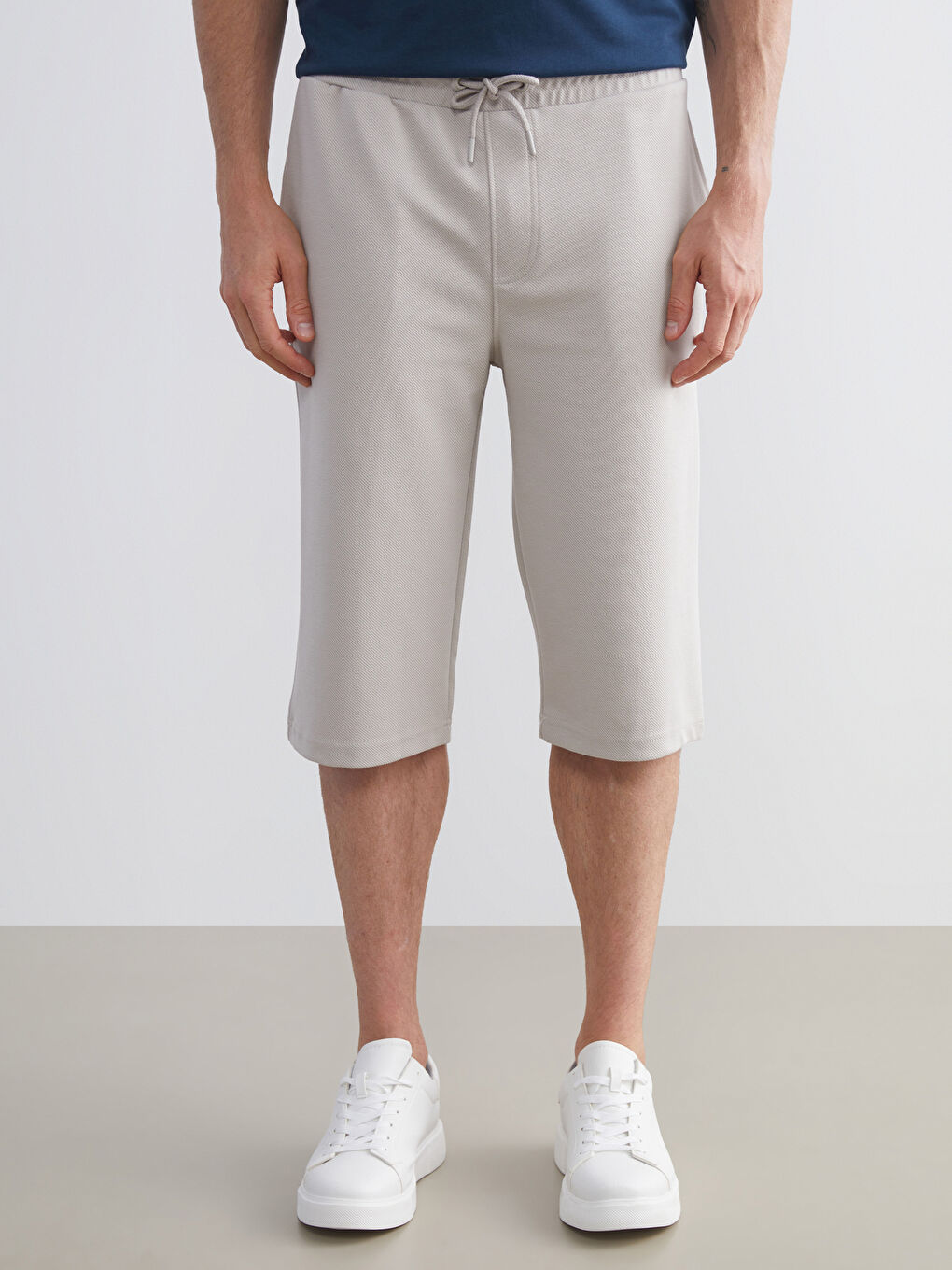 Bej Standart Kalıp Erkek Şort-1