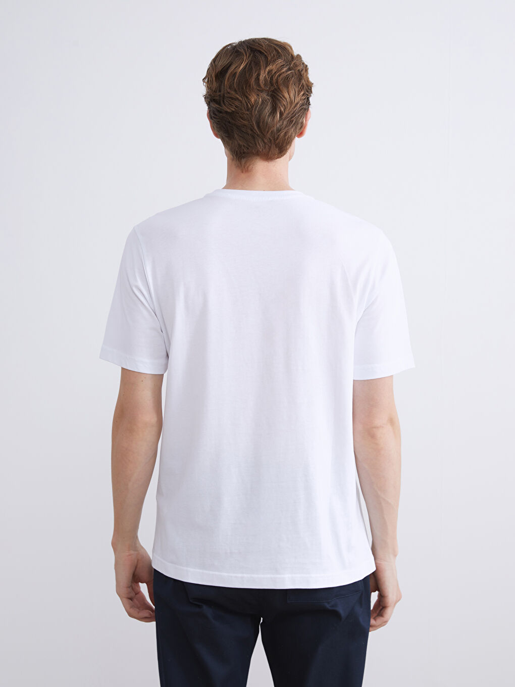 Beyaz Bisiklet Yaka Baskılı Penye Erkek Tişört-3