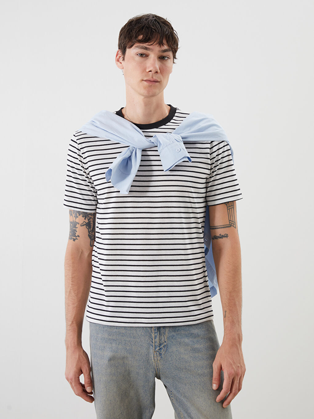 Siyah Bisiklet Yaka Çizgili Penye Erkek Tişört