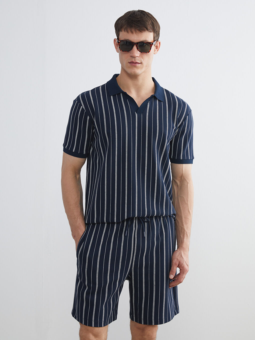 Lacivert Polo Yaka Çizgili Erkek Tişört