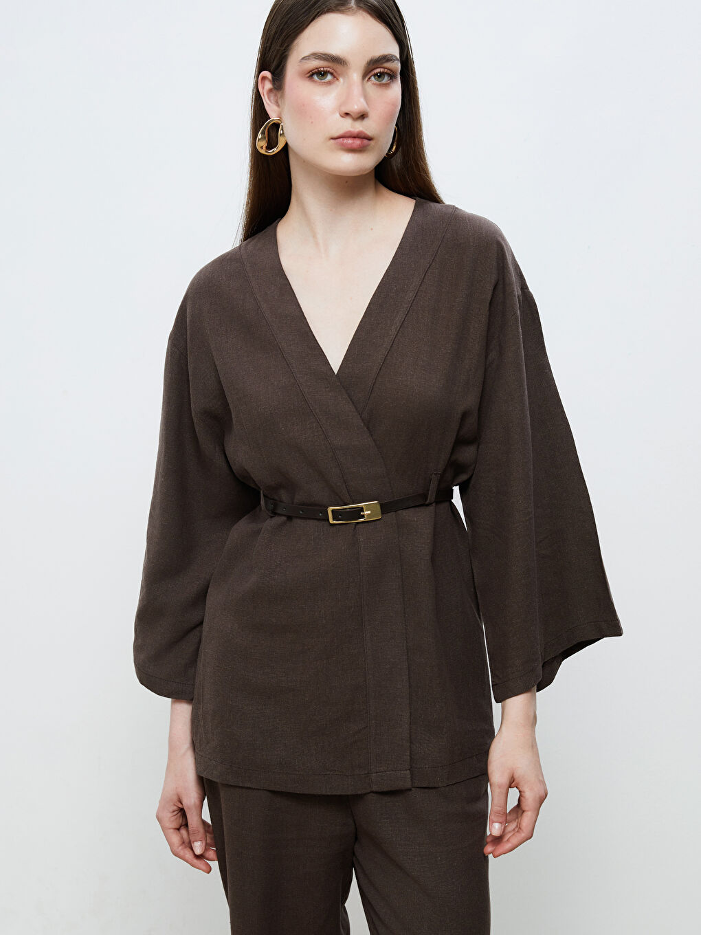 Kahverengi Şal Yaka Kemerli Kadın Kimono