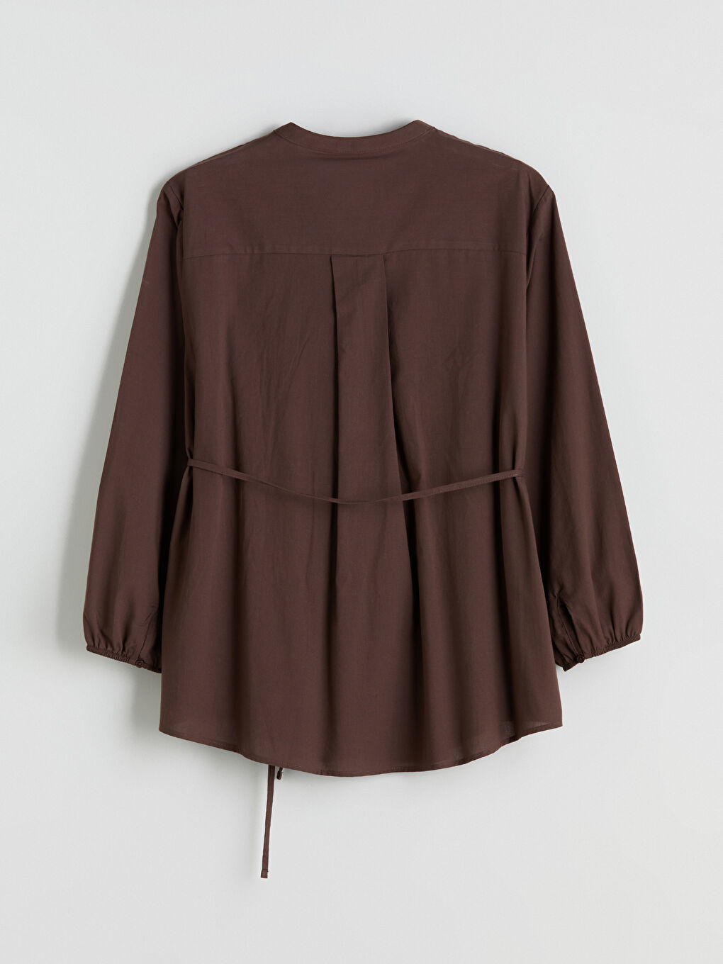 Kahverengi Kaçık Yaka Pileli Bluz-5