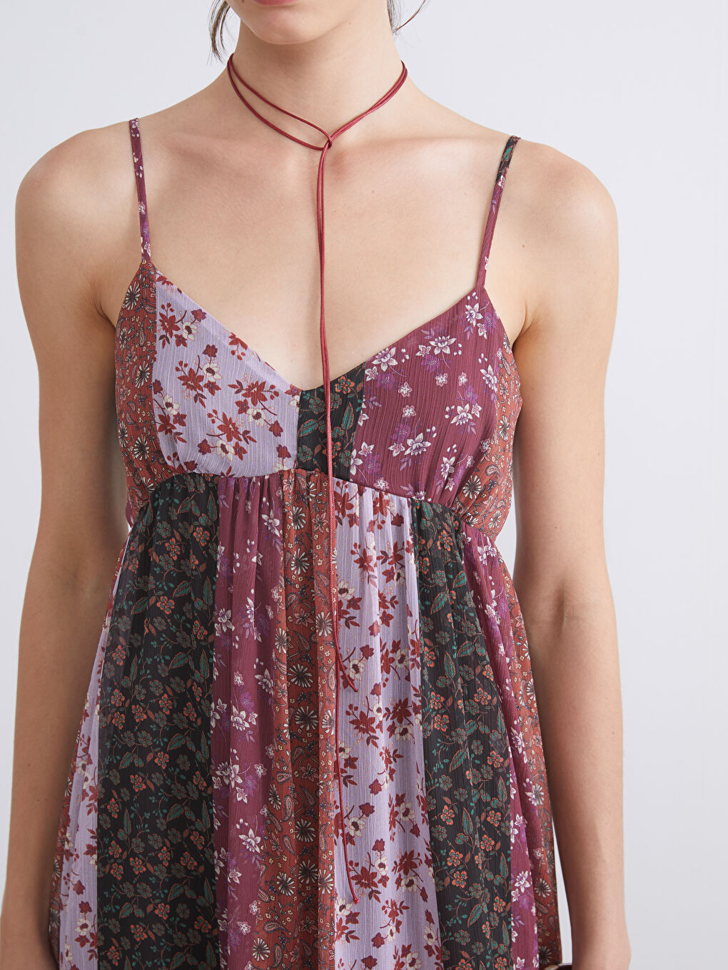 Karışık V Yaka Çiçekli Şifon Elbise-3