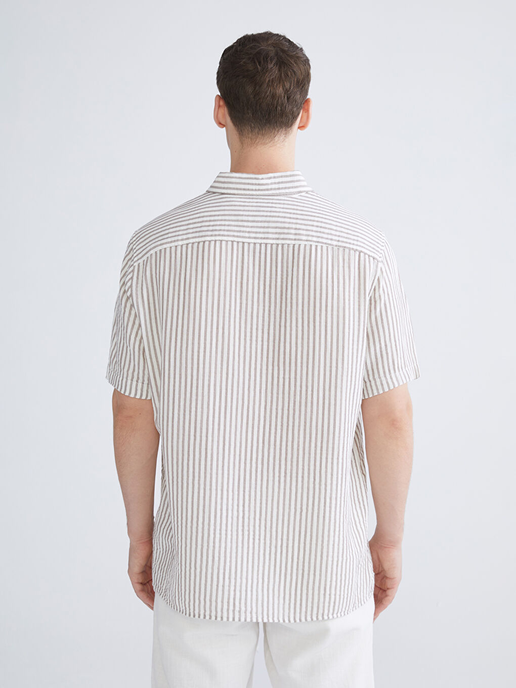 Kahverengi Regular Fit Kısa Kollu Çizgili Müslin Erkek Gömlek-3