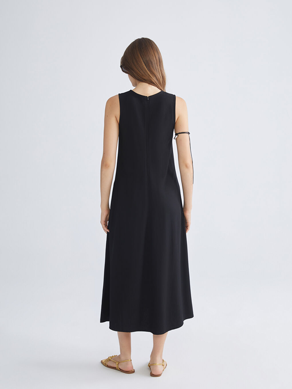 Siyah Bisiklet Yaka A Kesim Keten Karışımlı Elbise-3