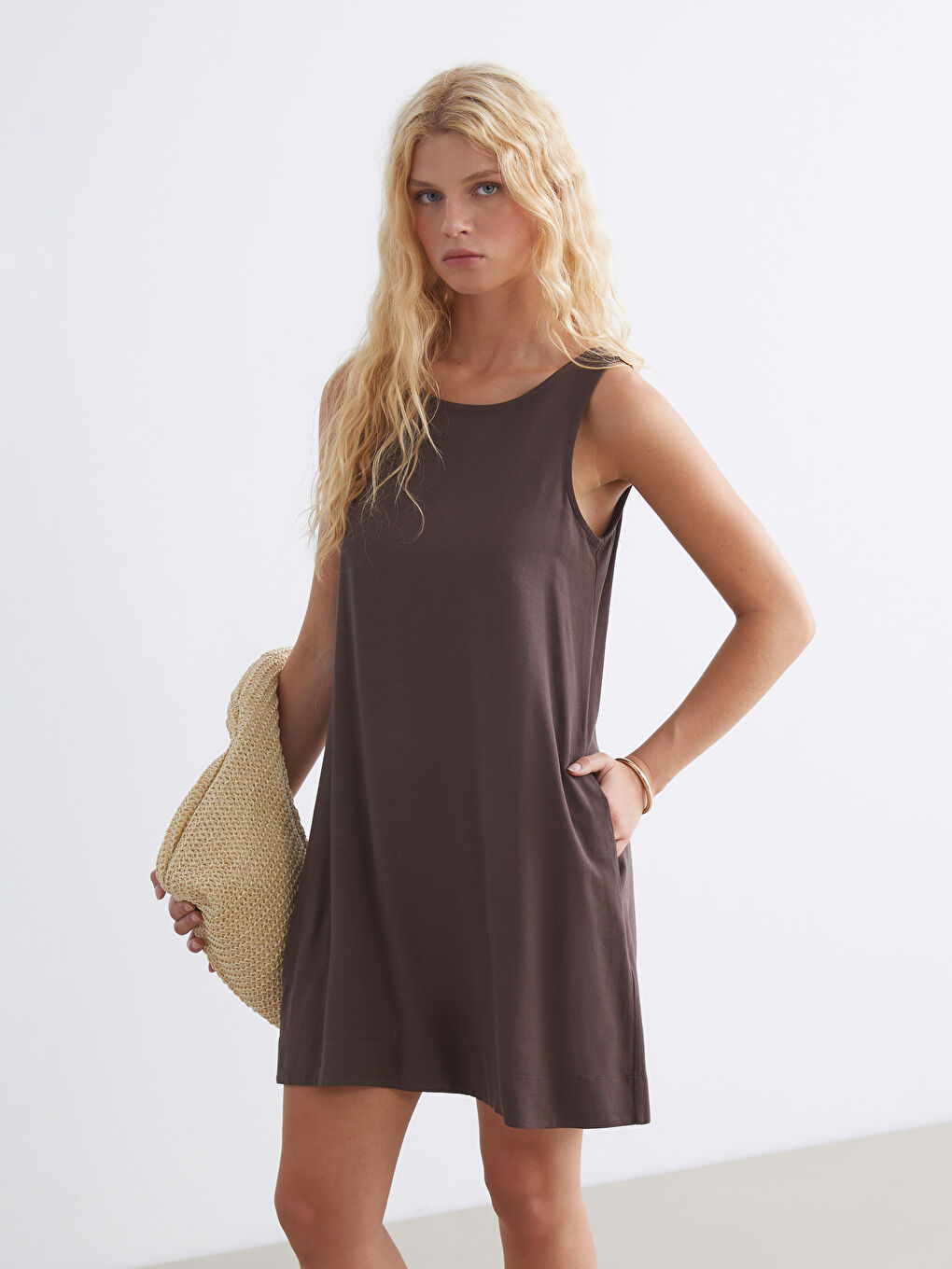 Kahverengi U Yaka A Kesim Keten Karışımlı Elbise-1