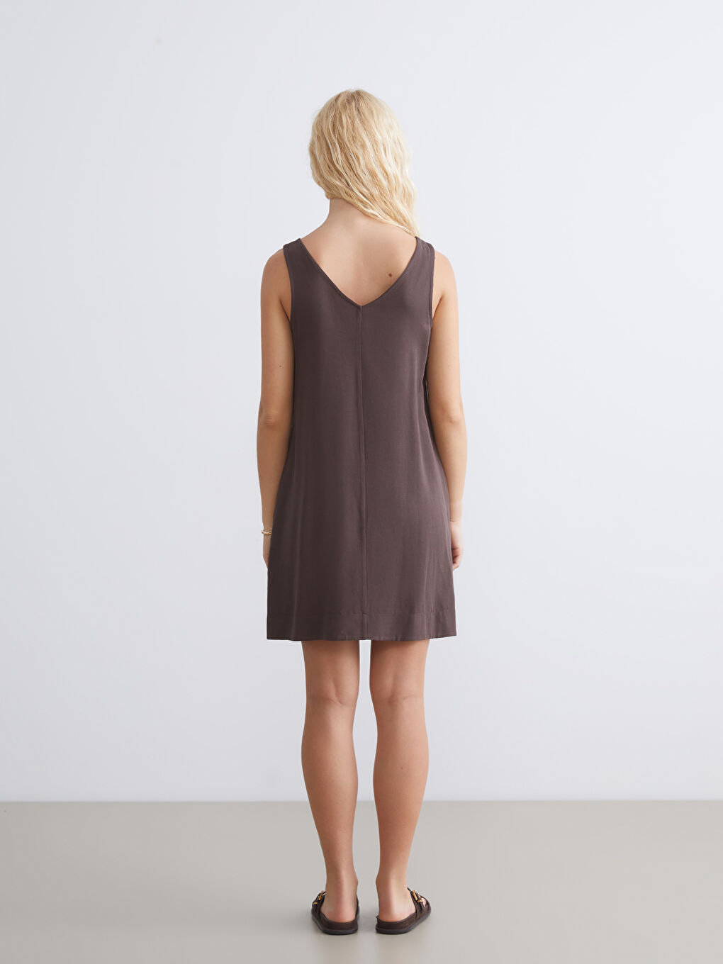 Kahverengi U Yaka A Kesim Keten Karışımlı Elbise-3