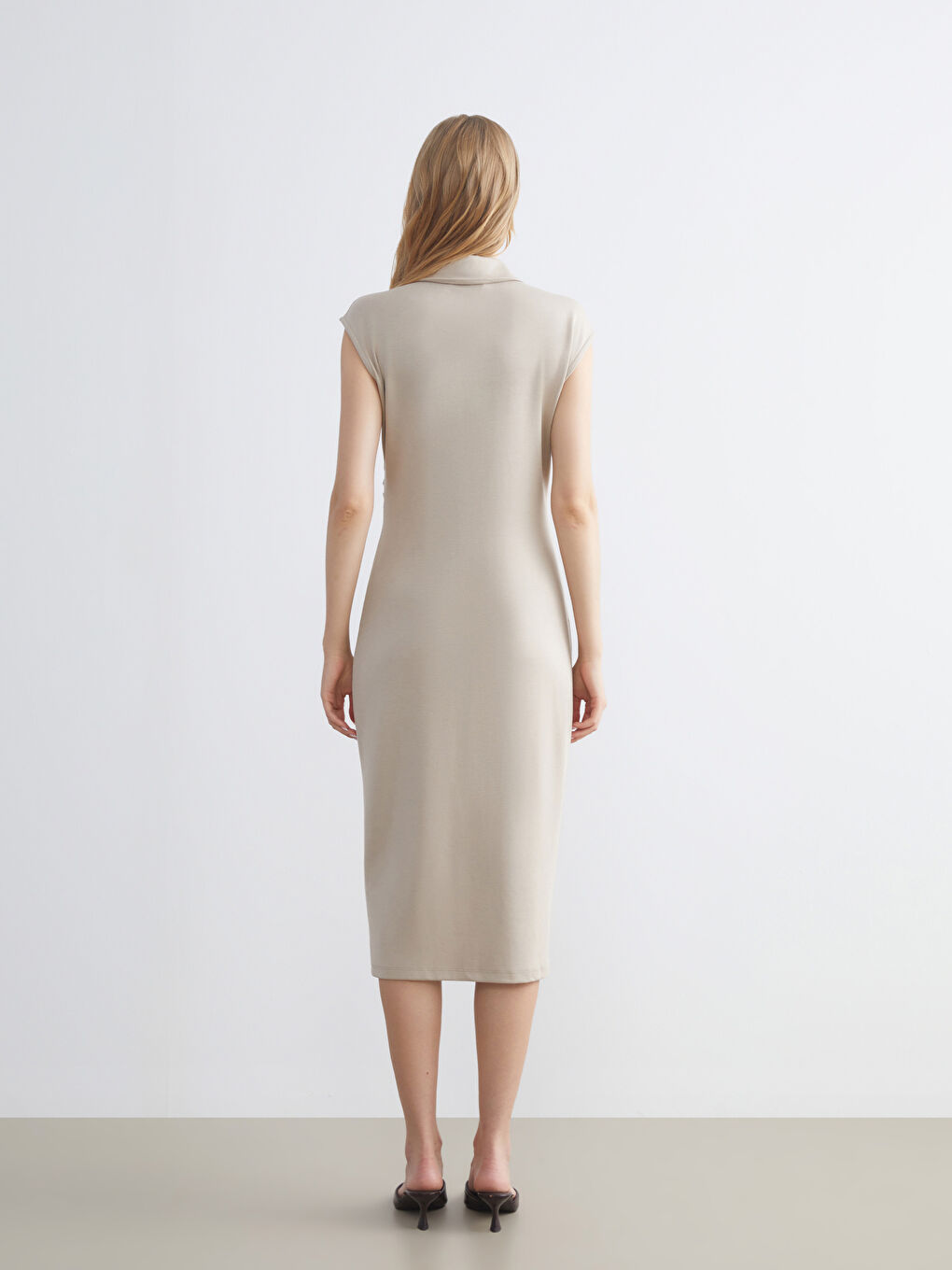 Bej Büzgülü Gömlek Elbise-3