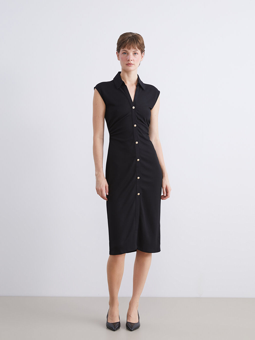 Siyah Büzgülü Gömlek Elbise