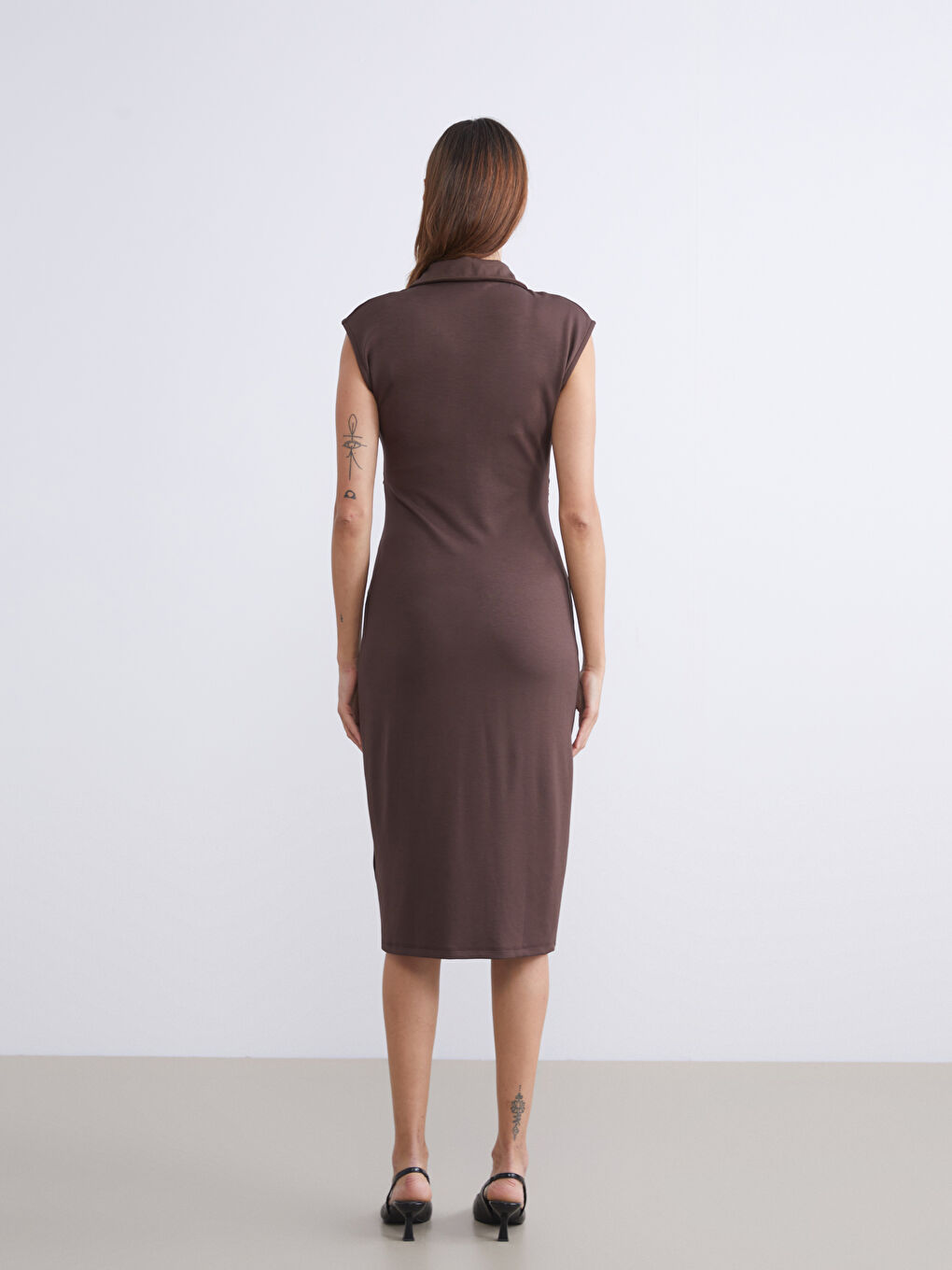 Kahverengi Büzgülü Gömlek Elbise-3