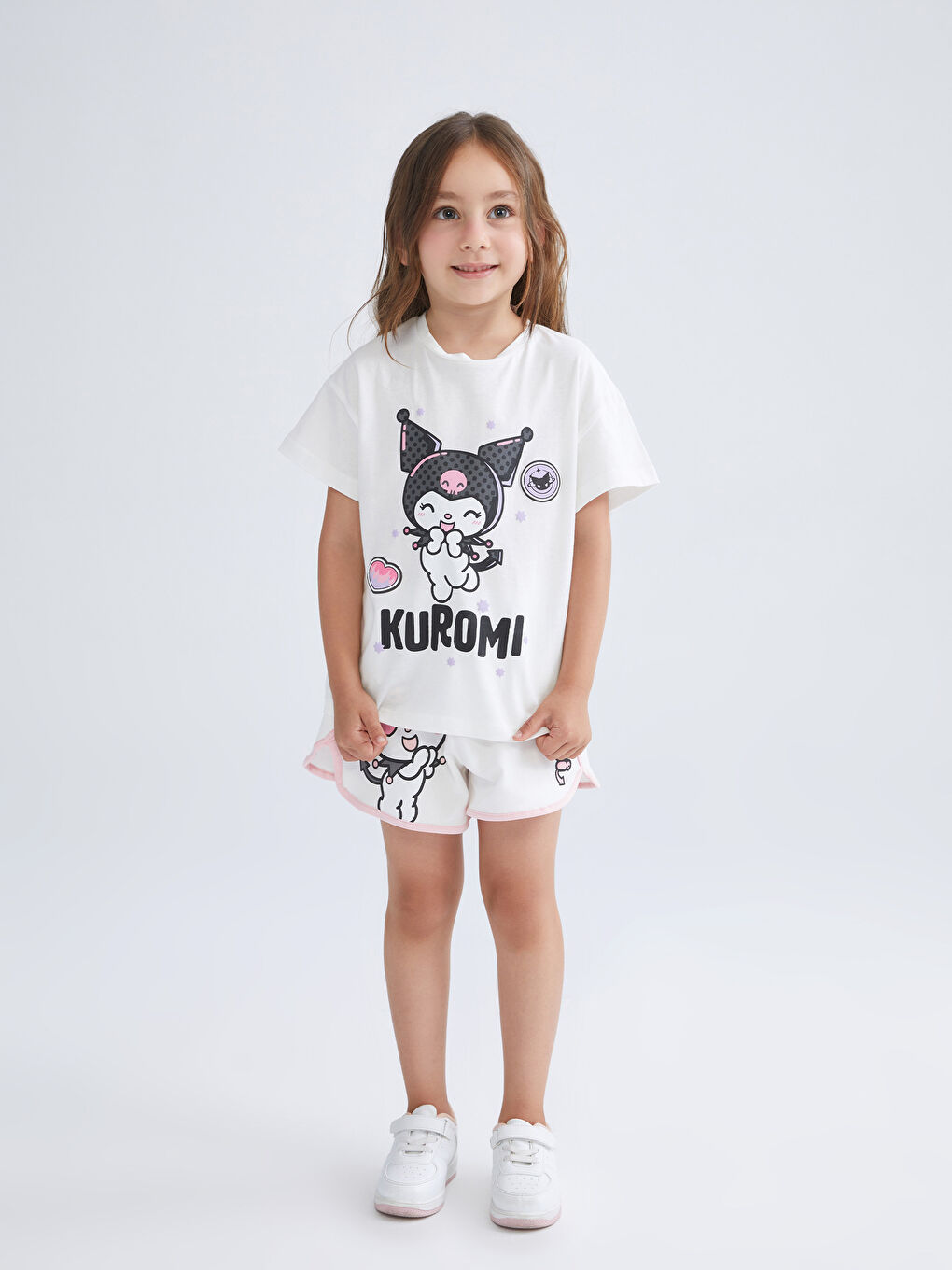 トップス Tumee188k LCW baby Ekru Bisiklet Yaka Kuromi Baskılı Kız Çocuk Tişört