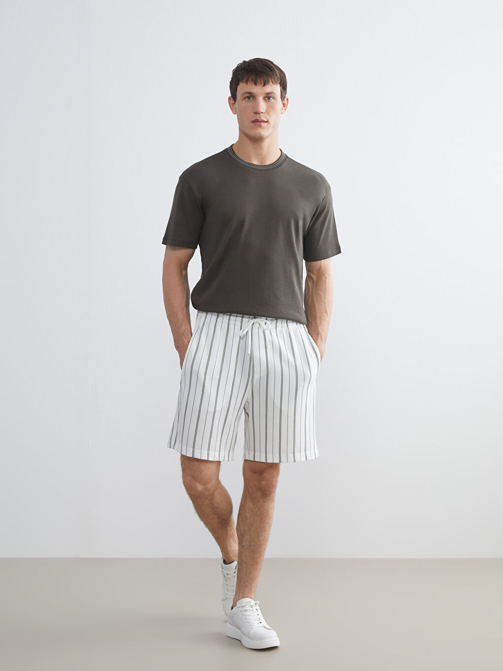 Yeşil Standart Kalıp Çizgili Erkek Şort