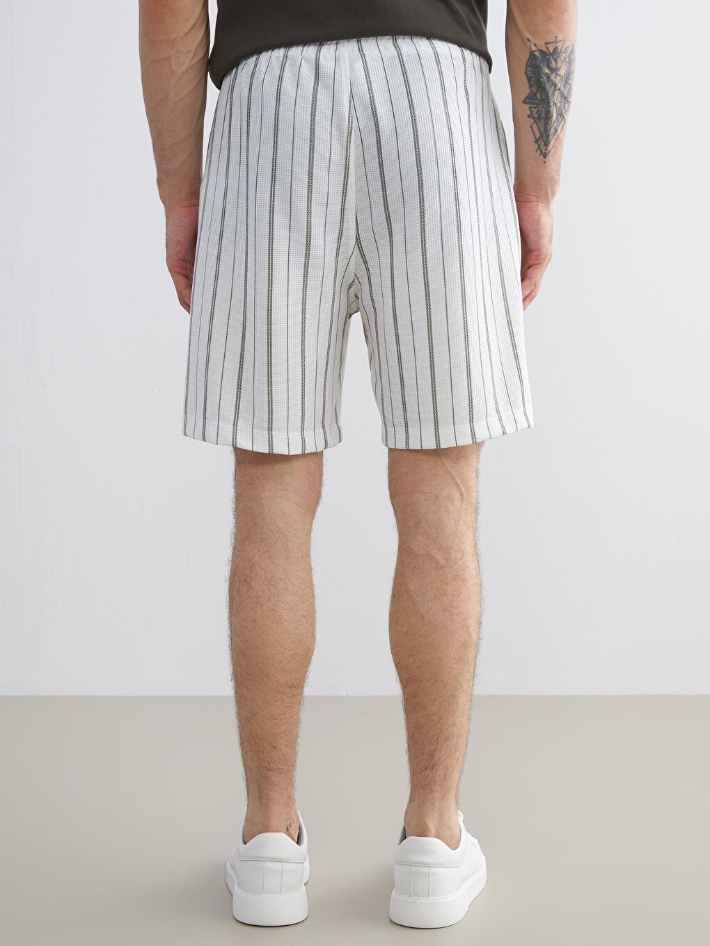 Yeşil Standart Kalıp Çizgili Erkek Şort-3