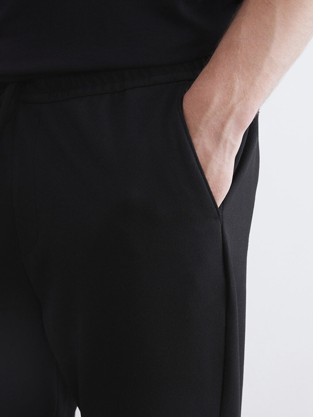 Siyah Standart Kalıp Erkek Pantolon-2