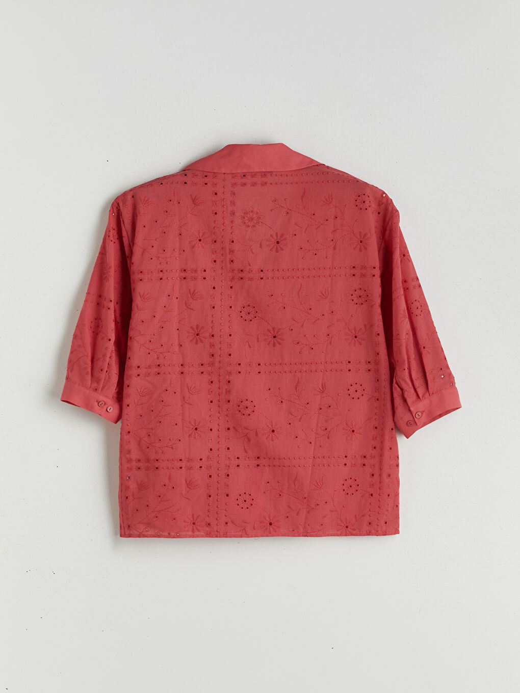 Kırmızı Ajurlu Brode Kadın Gömlek-5